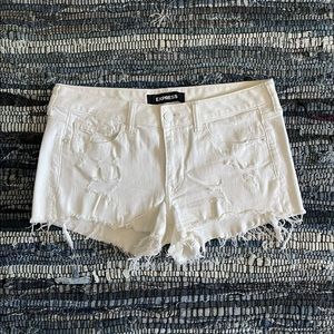 Express Low-rise White distressed short shorts